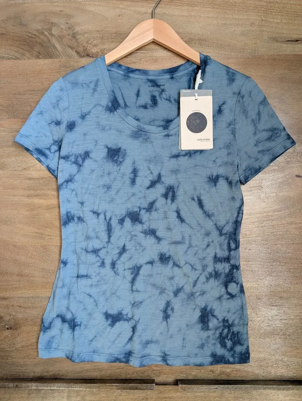Icebreaker T Shirt Womens XS Blue Tie Dye Merino 150 Tech Lite Short Sleeve NWT